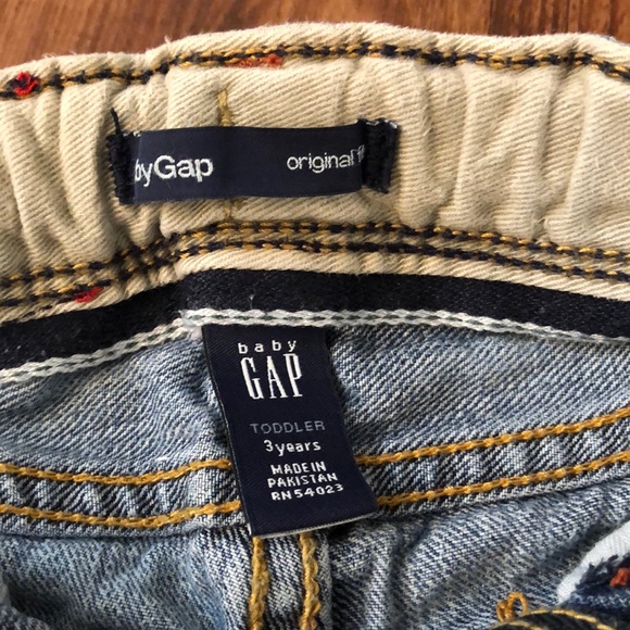 GAP toddler 3 years jeans. Light wash. - Picture 4 of 5
